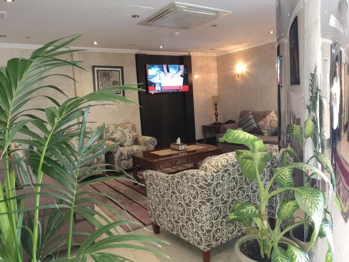 Al Ezzah Palace Hotel Suites Jeddah Bagian luar foto